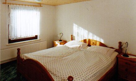  Unteres Schlafzimmer 